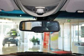 2014款双龙爱腾2.0T四驱自动豪华柴油版