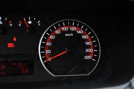 2014款双龙爱腾2.0T四驱自动豪华柴油版