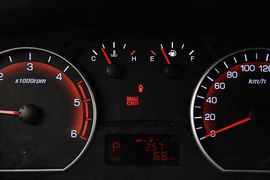 2014款双龙爱腾2.0T四驱自动豪华柴油版