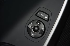 2015款现代全新胜达2.0T自动四驱智能型