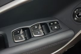 2015款现代全新胜达2.0T自动四驱智能型