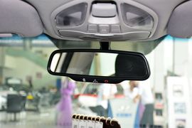 2015款现代全新胜达2.0T自动四驱智能型