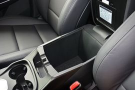2015款现代全新胜达2.0T自动四驱智能型