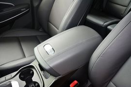 2015款现代全新胜达2.0T自动四驱智能型