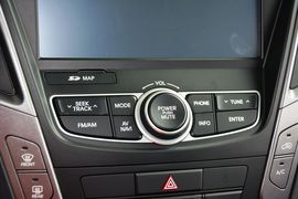 2015款现代全新胜达2.0T自动四驱智能型
