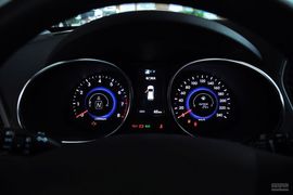 2015款现代全新胜达2.0T自动四驱智能型