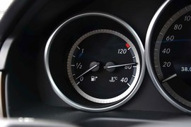 2015款奔驰E200L改款