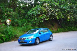 2010款别克英朗1.6T试驾