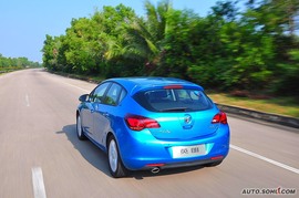 2010款别克英朗1.6T试驾