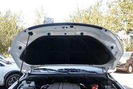 2014款双龙爱腾2.0T两驱手动进取柴油版