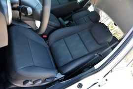 2014款双龙爱腾2.0T两驱手动进取柴油版