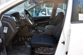 2014款双龙爱腾2.0T两驱手动进取柴油版