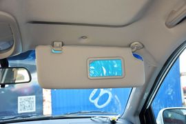 2014款双龙爱腾2.0T两驱手动进取柴油版