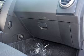 2014款双龙爱腾2.0T两驱手动进取柴油版