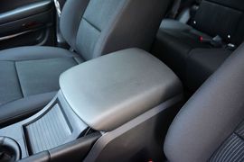 2014款双龙爱腾2.0T两驱手动进取柴油版