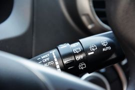 2014款双龙爱腾2.0T两驱手动进取柴油版