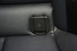 2015款宝马320i进取型