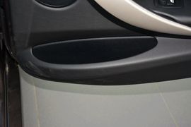 2015款宝马320i进取型