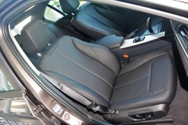 2015款宝马320i进取型