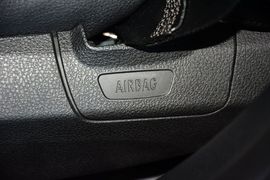 2015款宝马320i进取型