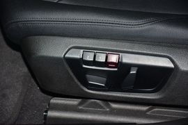 2015款宝马320i进取型