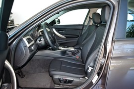 2015款宝马320i进取型