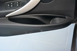 2015款宝马320i进取型