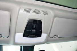 2015款宝马320i进取型