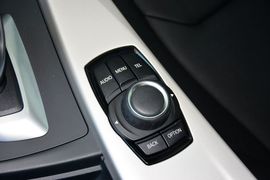 2015款宝马320i进取型