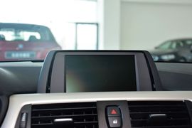 2015款宝马320i进取型