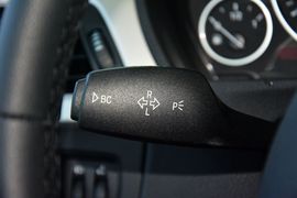 2015款宝马320i进取型