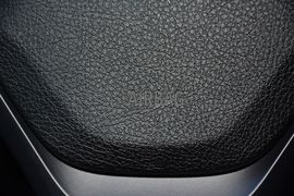 2015款宝马320i进取型