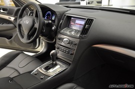 2010款英菲尼迪G25豪华运动型