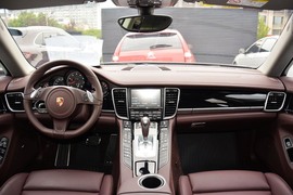 2014款保时捷Panamera
