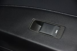 2015款Jeep自由客2.4L运动版