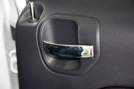 2015款Jeep自由客2.4L运动版