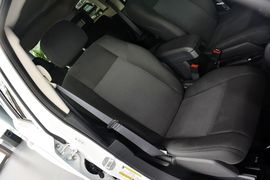 2015款Jeep自由客2.4L运动版