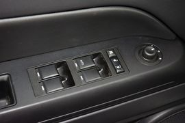 2015款Jeep自由客2.4L运动版