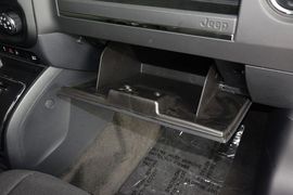 2015款Jeep自由客2.4L运动版