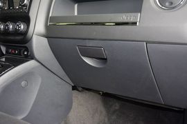 2015款Jeep自由客2.4L运动版