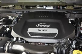  2015款Jeep牧马人两门版3.6L罗宾汉舒享版