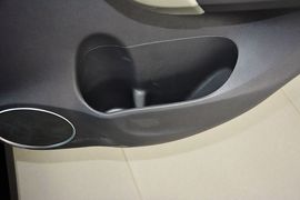 2015款哈弗H6升级版1.5T手动两驱精英型