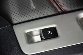 2015款哈弗H6升级版1.5T手动两驱精英型