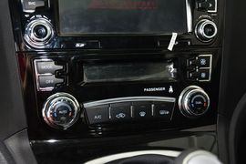 2015款哈弗H6升级版1.5T手动两驱精英型