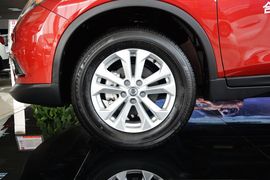 2015款日产奇骏2.5L
