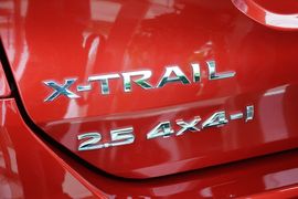 2015款日产奇骏2.5L