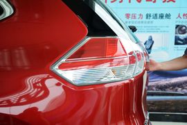 2015款日产奇骏2.5L