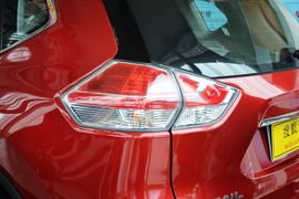 2015款日产奇骏2.5L