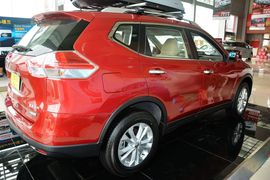 2015款日产奇骏2.5L