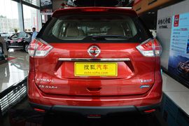 2015款日产奇骏2.5L